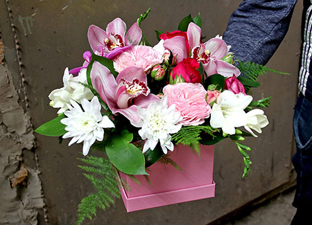  Цветы в коробках в Набережных Челнах